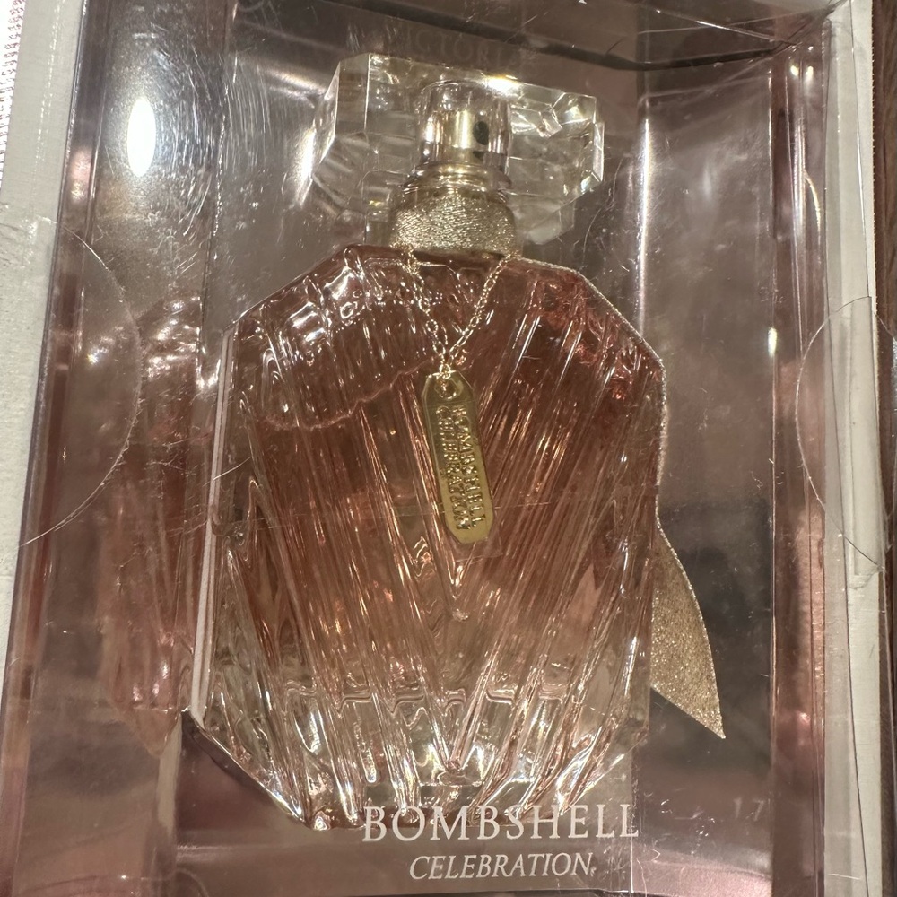 Victoria's Secret Bombshell Celebration Pink Perfume